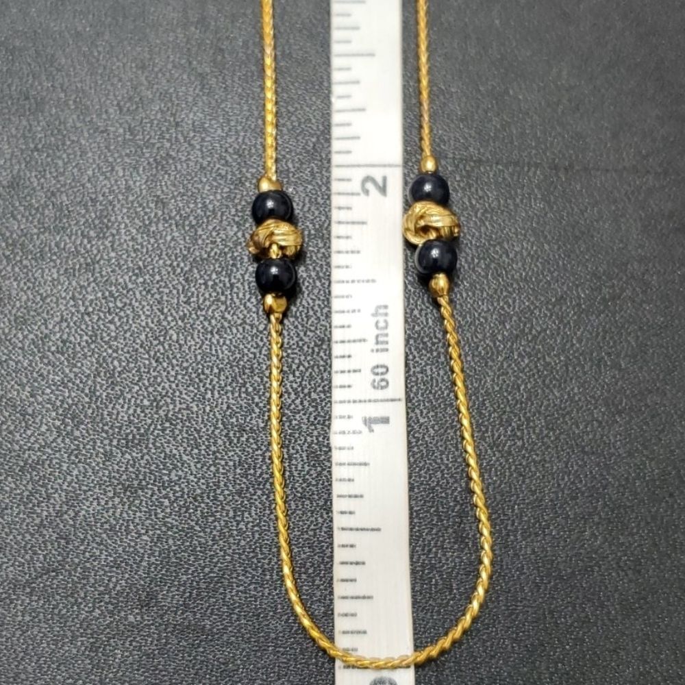 Gold tone dainty bead necklace 17" - Picture 6 of 10